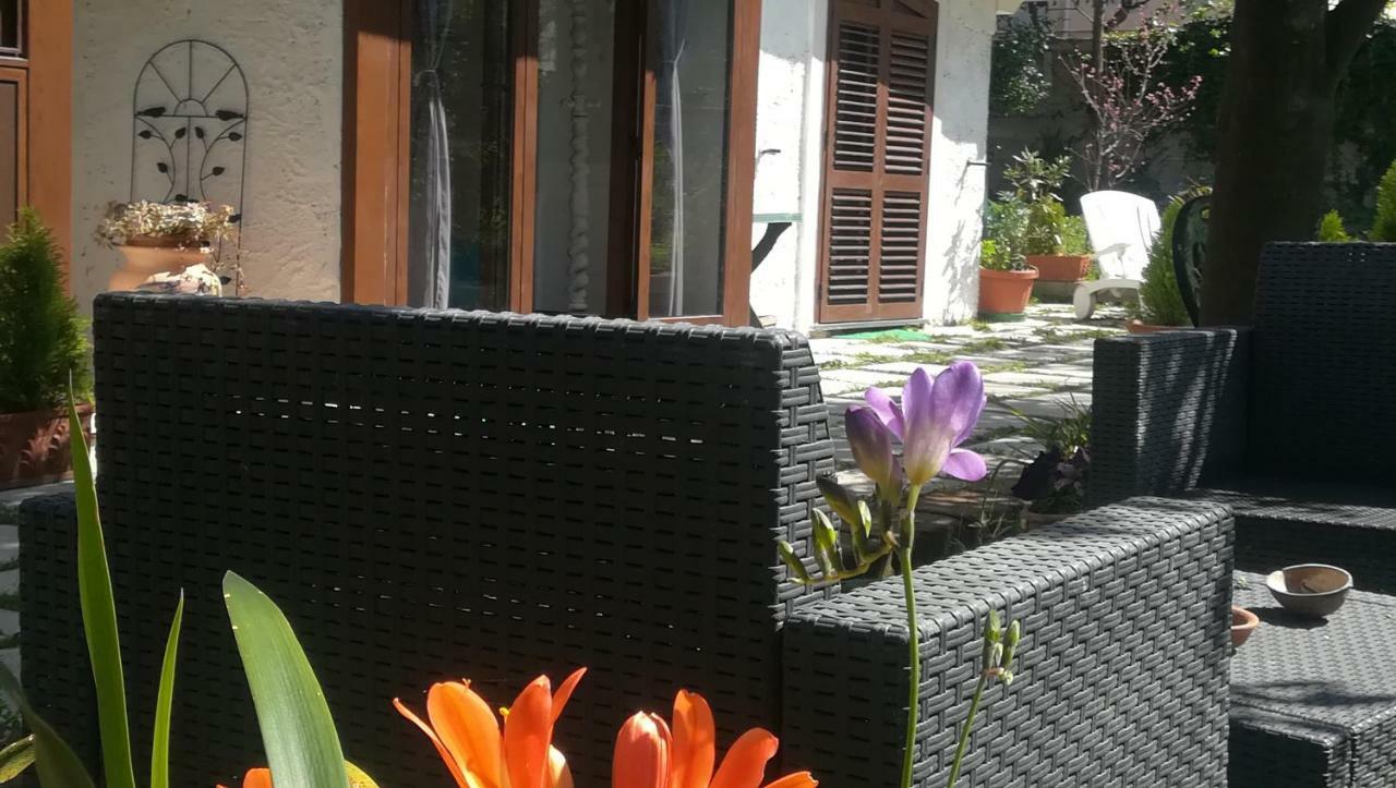 Villino L'Aranceto Sorrentino Bed & Breakfast Meta Exterior foto